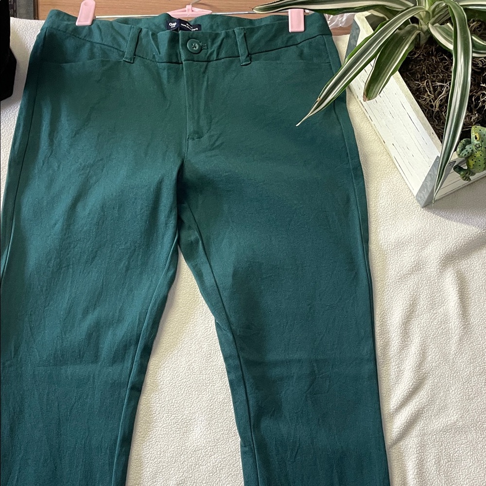058-GAP Women's Forest Green Cropped Pants